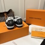 Louis Vuitton Trainer Sneakers Black And White 1A9Jgb - Image 5