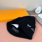 Louis Vuitton Lv Dual Beanie Black M79081 - Image 4