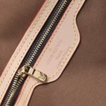 Louis Vuitton Monogram Sologne Brown 26Cm M42250 - Image 9