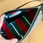 Gucci Gg Emblem Small Shoulder Bag Beige And Dark Brown 22Cm ‎847281 Faeuc 9741 - Image 8