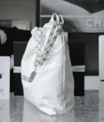 Chanel 22 Handbag White 42Cm As3261 With Silver - Image 6