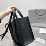 Balenciaga Everyday Tote Black 27cm - Image 5