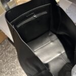 Balenciaga Everyday Leather Tote Black 31cm - Image 6