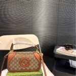 Gucci Blondie Shoulder Bag Beige And Dark Brown 26cm ‎815700 HAAKG 9755 - Image 2