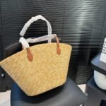 Summer Set: Gucci Medium Straw Tote With Patch Natural 27Cm And Sandal With Double G Natural Raffia Brown - Image 5