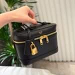 Celine Vanity In Smooth Satinated Leather Black 19Cm 119463Gg2 38No - Image 4