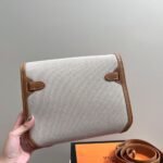 Hermes Kelly Dépêches Pouch Toile Barenia Fauve 26cm - Image 3