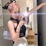 Chanel Classic Handbag Light Purple 23cm - Image 5