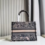 Dior Medium Book Tote Ecru and Black 35cm - Image 4