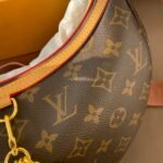 Louis Vuitton Looping Bag Monogram Brown 28Cm M12939 - Image 3