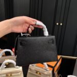 Hermes Kelly Mini Epsom Handbag Black And Gold 20cm - Image 5