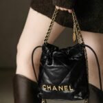 Chanel 22 Mini Bag Shiny Calfskin Black 20cm AS3980 B08037 94305 - Image 6