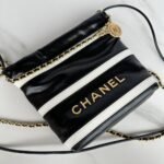 Louis Vuitton Monogram Gradient Square Scarf In Blue 90Cm M76777 - Image 2