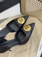 Chanel Cc Logo Heels In Black - Image 5