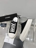 Chanel Platform Shoes Black - Image 3