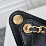 Chanel 25 Handbag, vintage black and gold, classic chain design - Image 6