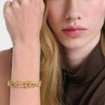 Louis Vuitton Lv Script Bracelet Gold M1812S - Image 8