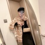 Loewe Anagram Scarf Beige 180Cm - Image 4