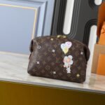 Louis Vuitton GM Cosmetic Pouch Monogram Brown 27Cm M14891 - Image 2