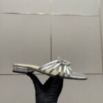 Gucci Women Slide With Crystal Interlocking G Silver Leather 852357 Bnc00 1001 - Image 2