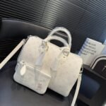 Louis Vuitton Speedy P9 Bandoulière 30 In White 30Cm - Image 4