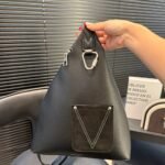 Louis Vuitton Delta Slingbag Black 39Cm M27060 - Image 4