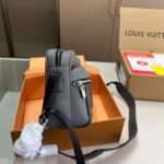 Louis Vuitton Outdoor Messenger Gunmetal Gray 26Cm M30830 - Image 4