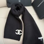 Chanel Cashmere Knit Scarve Black - Image 2