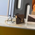 Louis Vuitton Kirigami Organizer On Chain Monogram Beige 23Cm M15150 - Image 3