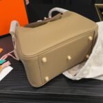 Hermes Lindy 26 Trench Beige 25Cm - Image 8
