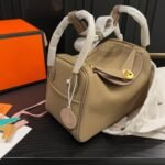 Hermes Lindy 26 Trench Beige 25Cm - Image 5