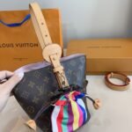 Louis Vuitton All in BB Monogram Brown 18Cm M26642 - Image 4