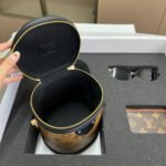 Gift set: Louis Vuitton Cannes Bag Monogram And Black 15Cm M43986 - Image 6