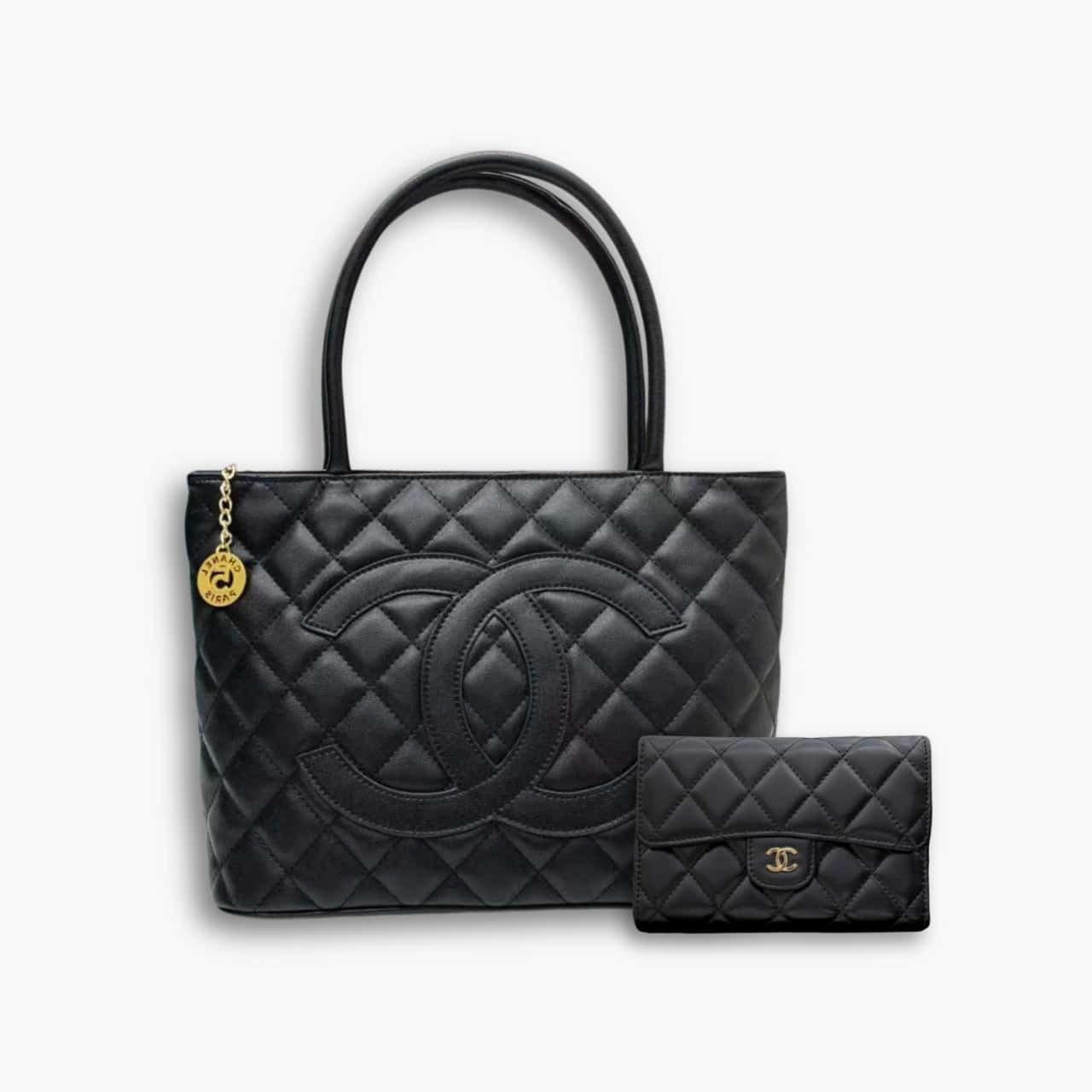 ELG_CNSET1001.jpg Perfect Match: Chanel Medallion Tote Bag 30cm X Chanel Classic Card Holder Black 15cm - Image 1