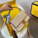 Fendi Baguette Natural Straw Bag With FF Embroidery Beige 26cm 8BR600AP4MF1LMP - Image 2