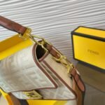 Fendi Baguette Natural Straw Bag With FF Embroidery Beige 26cm 8BR600AP4MF1LMP - Image 5