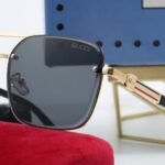 Gucci Square Gradient Vintage Gold Metal Sunglasses Black - Image 3