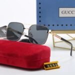 Gucci Square Gradient Vintage Gold Metal Sunglasses Black - Image 2