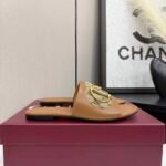 Gucci Women’s Slide Sandal With Horsebit Light Brown 834427 Aae05 2747 - Image 2