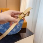 Louis Vuitton Loop Hobo Monogram Denim Bag Blue 35Cm - Image 8