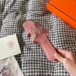 Hermes Oran Sandal Rose Aube H212010Z 9M380 - Image 6