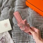 Hermes Oran Sandal Rose Aube H212010Z 9M380 - Image 4