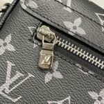Louis Vuitton Taigarama Messenger Bag Black 29cm M30746 - Image 7