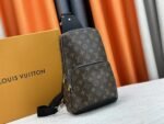 Louis Vuitton Avenue Slingbag Monogram Brown 31Cm M45897 - Image 5