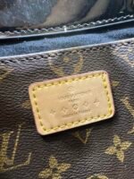 Louis Vuitton Reade PM Monogram Vernis Black 22Cm - Image 2