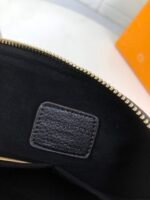 Louis Vuitton Maida Hobo Handbag Black Monogram 33Cm - Image 3