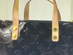 Louis Vuitton Reade PM Monogram Vernis Black 22Cm - Image 5