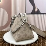 Louis Vuitton Hand It All PM Galet 29Cm - Image 3