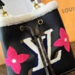 Louis Vuitton Neonoe Handbag Leather And Monogram Teddy Shearling Mm Black 25cm - Image 4
