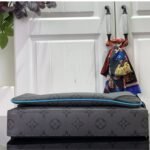 Louis Vuitton Trio Messenger Turquoise 25Cm - Image 4